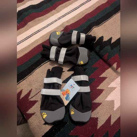 ⭐2/$25⭐New Shoes for Large Dogs, Waterproof Anti-Slip Boots & Paw Protectors - Picture 6 of 6